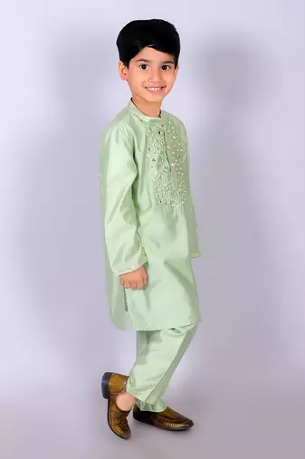 Green kurta pyjama set