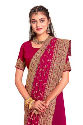 Magenta Zarkan Coding Embroidery Work Georgette Saree 5
