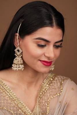 pearl Earrings 3