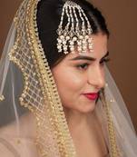 Exquisite Kundan Pearl Maang Tikka