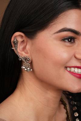 Contemporary Oxidised Silver Metallic Earrings: Festival Elegance 1