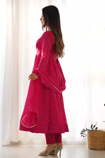 Fox Georgette Laheriya Print Fabric Fully Flair Anarkali Kurti, Dupatta And Pent