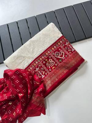 Off White Premium Georgette Chikankari Lucknowi Embroidered Saree With Un-Stitched Blouse 2