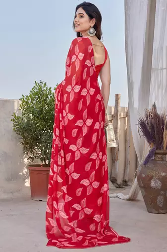 Red chiffon floral print saree with unstitched blouse piece