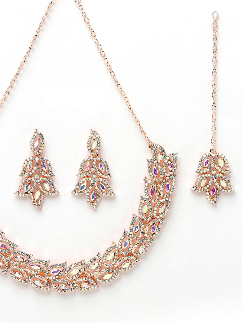 Rose gold plated rainbow stone collar bone necklace set with earring & maangtika jewellery set for women (ns105599)