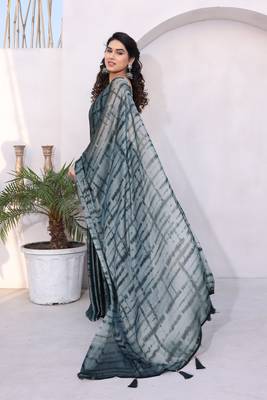 Grey Chiffon Shibori Print/Dyed Print /Tassels Saree With Unstitched Blouse Piece 2