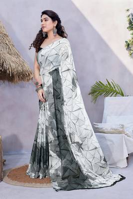 Off White Chiffon Geometric Print Saree With Unstitched Blouse Piece 3