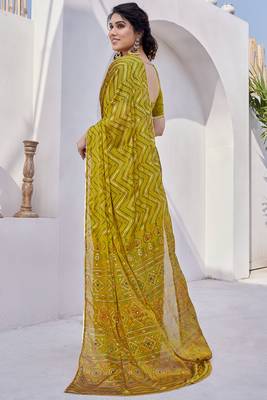 Mustard chiffon foil print/chevron/zig zag print sequinns lace saree with unstitched blouse piece 4