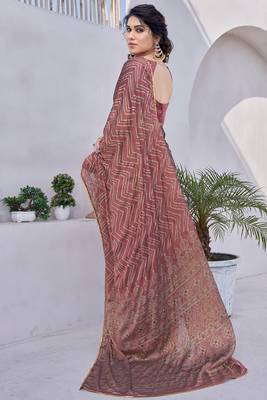 Dusty Rose Pink Chiffon Foil Print/Chevron/Zig Zag Print Sequinns Lace Saree With Unstitched Blouse Piece 4