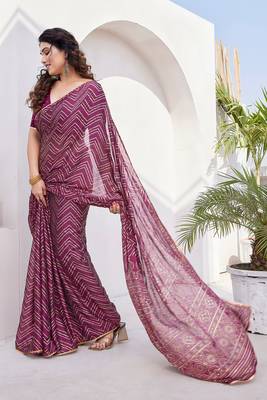 Magenta Chiffon Foil Print/Chevron/Zig Zag Print Sequinns Lace Saree With Unstitched Blouse Piece 2