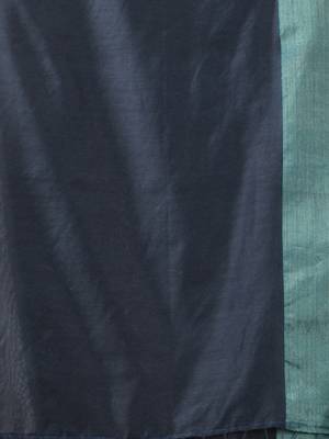 Grey cotton soft saree with zari border 4