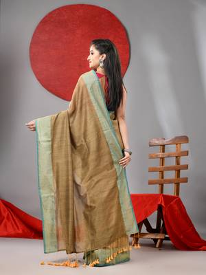 Beige cotton soft saree with zari border 3