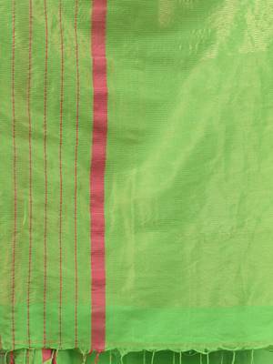 Parrot green cotton soft saree with checked box border 4