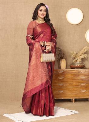 Designer Onion Pink Weaving Zari Border Work Silk Saree 4