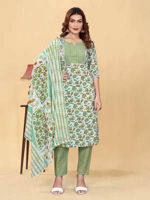 Trendy designer cambric cotton fabric printed kurta set with dupatta 4