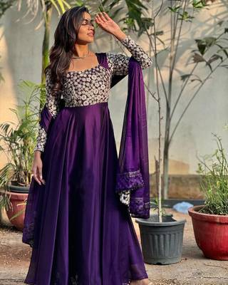 Women's Georgette Hand Thread work full flared anarkali gown with dupatta set 1