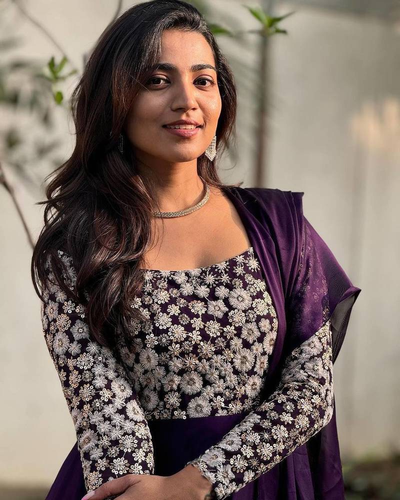 Women's Georgette Hand Thread work full flared anarkali gown with dupatta set