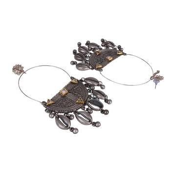 Oxidized metallic color kundan & shell light weight bali earrings 3