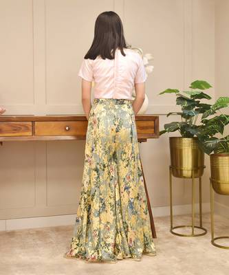 Baby pink crop top with printed pant 2