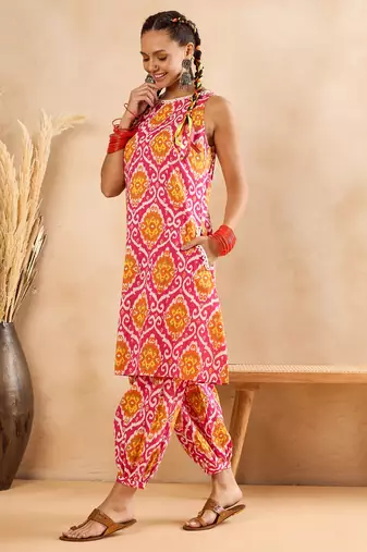 Winered woman pink geometric print sleeveless co-ord set