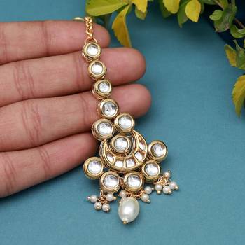 White color meena work kundan maang tikka 1