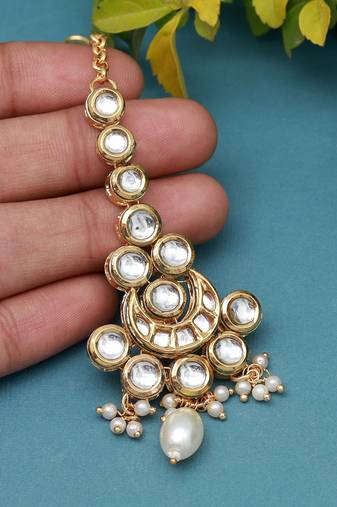 White color meena work kundan maang tikka