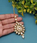 White color meena work kundan maang tikka