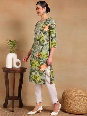 women green cotton blend abstract printed straight kurta 3