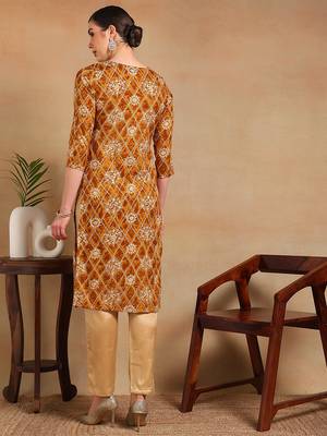 women orange viscose rayon ethnic motifs printed straight kurta 4