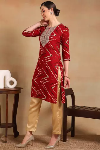 women red viscose rayon chevron printed straight kurta