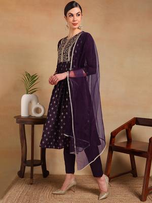 women purple silk blend solid woven design flared empire kurta pant with dupatta 3