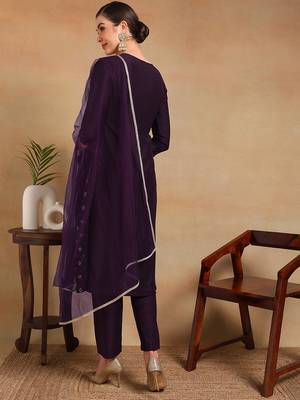 women purple silk blend solid woven design flared empire kurta pant with dupatta 4