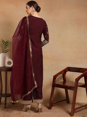 Burgundy Silk Embroidered Kurta Pant with Dupatta 4
