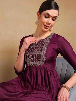 women purple silk blend solid yoke design flared empire kurta pant with dupatta 2