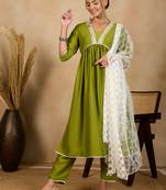 Winered woman green embroidered naira cut kurta set with dupatta
