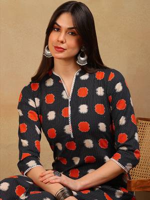 women charcoal cotton abstract printed straight kurta 2
