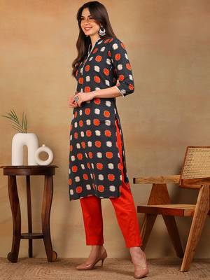 women charcoal cotton abstract printed straight kurta 3