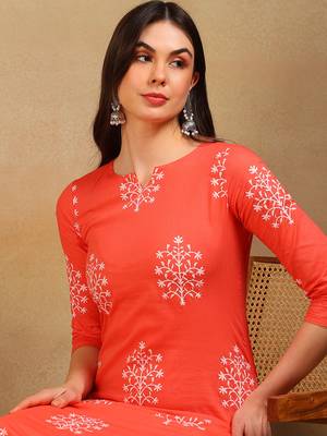 women coral cotton ethnic motifs printed straight kurta 2