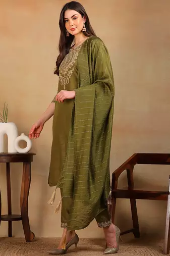 women olive silk blend solid embroidered straight kurta pant with dupatta