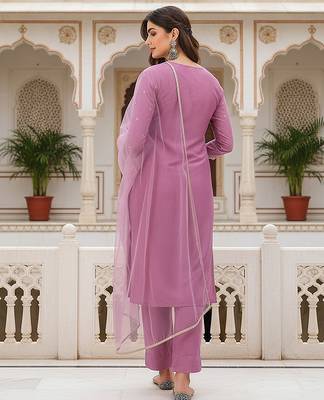 women lavender silk blend solid embroidered straight kurta pant with dupatta 5
