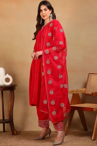 Rose red silk blend solid embroidered flared empire kurta pant with dupatta