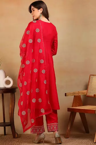 Rose red silk blend solid embroidered flared empire kurta pant with dupatta