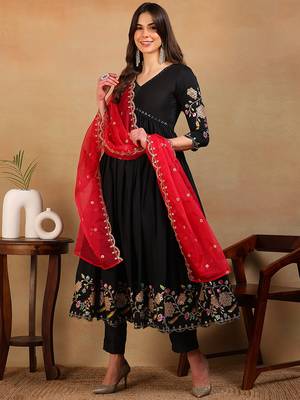women black silk blend solid embroidered flared empire kurta pant with dupatta 1