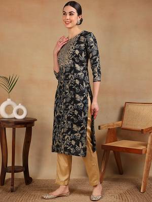 women navy blue silk blend floral printed straight kurta 3