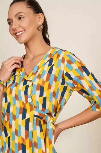 Winered woman abstract print blazer style co-ord set