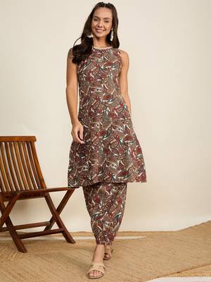 Winered woman brown paisley print sleeveless co-ord set 1