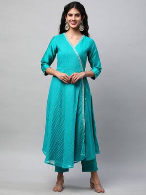 Silk blend kurta with embroidered lace and tassels detail(blue). 1