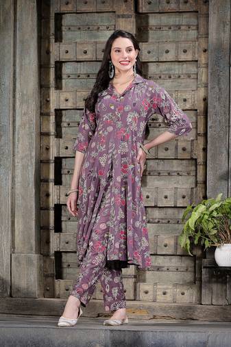 Stylum women's mauve floral printed rayon a-line kurta pant set
