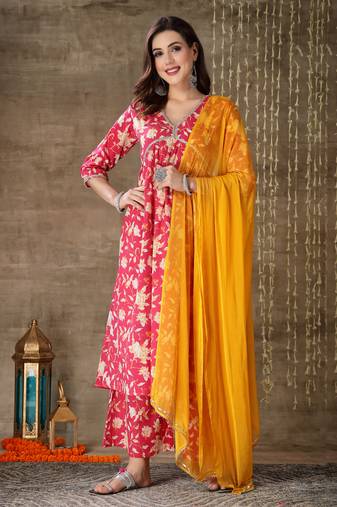 Stylum women's pink floral printed cotton pleated kurta palazzo dupatta set
