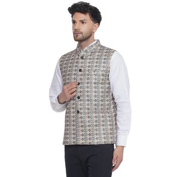 Veera paridhaan jacquard printed nehru jacket for men (beige) 3